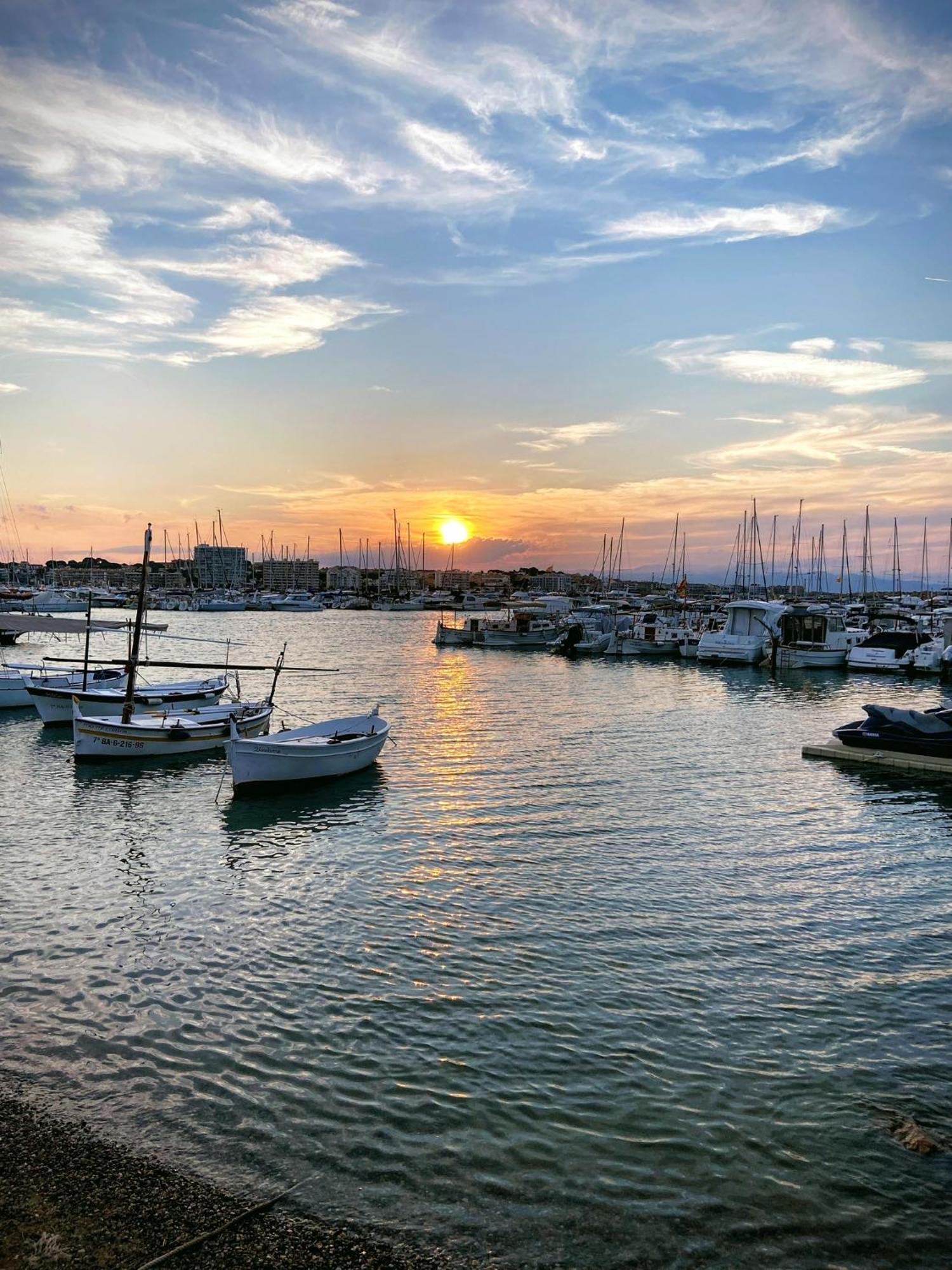 Orsa-Atico Con Vista Al Mar Y Piscina Appartement L' Escala Buitenkant foto